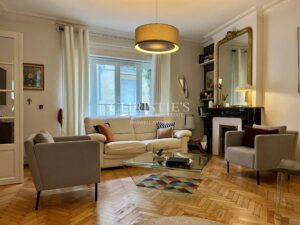 Bordeaux Fondaudège: 4-bedroom family house with exterior