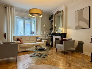 Bordeaux Fondaudège: 4-bedroom family house with exterior