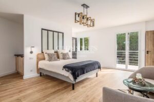 Centre ville- 10 min de l'océan -Maison familiale parfaitement rénovée, dépendance, garage, 5 chambres