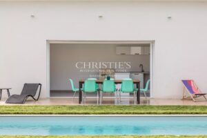 Centre ville- 10 min de l'océan -Maison familiale parfaitement rénovée, dépendance, garage, 5 chambres