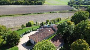 Rustic Elegance and Contemporary Design in the Heart of the Périgord