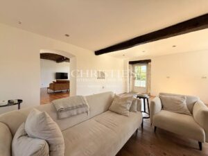 Rustic Elegance and Contemporary Design in the Heart of the Périgord