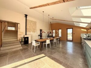 Rustic Elegance and Contemporary Design in the Heart of the Périgord
