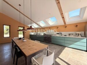 Rustic Elegance and Contemporary Design in the Heart of the Périgord