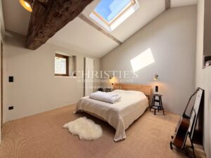 Rustic Elegance and Contemporary Design in the Heart of the Périgord