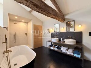 Rustic Elegance and Contemporary Design in the Heart of the Périgord