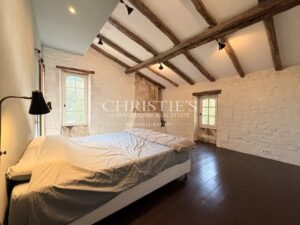 Rustic Elegance and Contemporary Design in the Heart of the Périgord