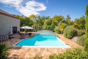 The Old Farmhouse with barns, 3 donkies and 35 hectares of land
