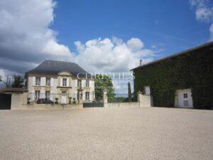 Elegant 19th-Century Château near Saint-Émilion – Authenticity, Refinement and Exceptional Potential