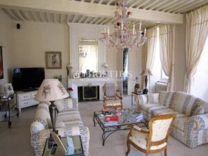 Elegant 19th-Century Château near Saint-Émilion – Authenticity, Refinement and Exceptional Potential