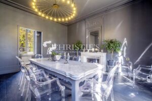 Très beau château rénové du 19ème siècle