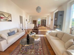 Élégante Maison de Maître du XIXᵉ siècle à Semillac