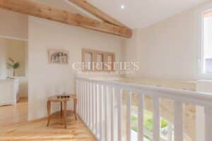 Magnifique conversion d'une grange du XVIe siècle comprenant une charmante « Petite Escapade », nichée sur 3 hectares