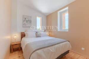 Magnifique conversion d'une grange du XVIe siècle comprenant une charmante « Petite Escapade », nichée sur 3 hectares