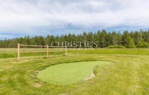 Magnifique conversion d'une grange du XVIe siècle comprenant une charmante « Petite Escapade », nichée sur 3 hectares