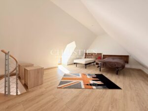 PRESTIGIOUS RESIDENCE with 3 GUESTROOMS and STUDIO