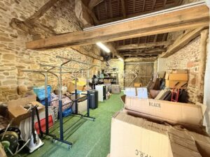 PRESTIGIOUS RESIDENCE with 3 GUESTROOMS and STUDIO