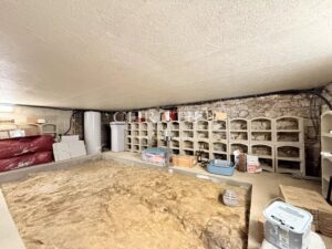 PRESTIGIOUS RESIDENCE with 3 GUESTROOMS and STUDIO