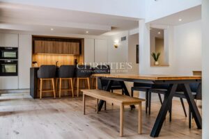 Rénovation contemporaine, lumière et art de vivre au calme