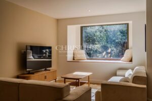 Rénovation contemporaine, lumière et art de vivre au calme