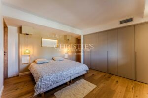 Rénovation contemporaine, lumière et art de vivre au calme