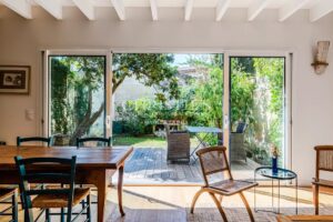 Bordeaux Saint Genès - Renovated three-bedroom Echoppe with garden and terrace