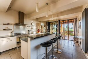 Exclusively available through Maxwell Baynes townhouse in the centre of Gimont - Toulouse 1 hour