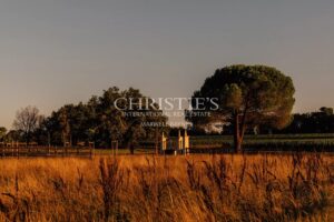 Magnifique propriété du XVIIIe siècle sur environ 12 hectares