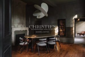 Magnifique propriété du XVIIIe siècle sur environ 12 hectares