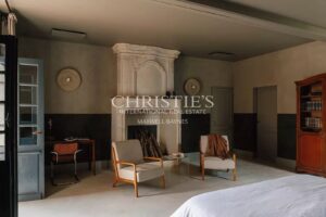 Magnifique propriété du XVIIIe siècle sur environ 12 hectares