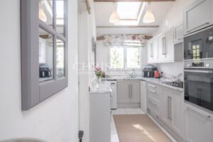 Trois maisons périgourdines, granges et écuries situées au cœur d'un domaine rural de 20 hectares