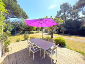 RARE Grand-Village : 1300 m² terrain + 2 maisons indép