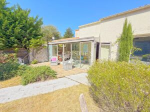 RARE Grand-Village : 1300 m² terrain + 2 maisons indép