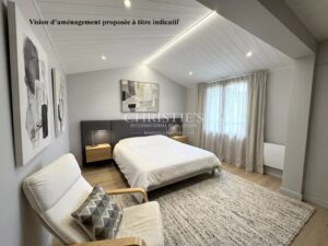 Exceptional Grand-Village: 1300 m² plot, 2 separate houses