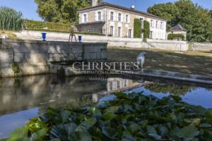 Domaine hors commun à 5 minutes d'Angoulême