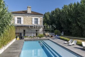 Domaine hors commun à 5 minutes d'Angoulême