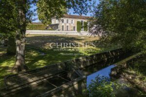 Domaine hors commun à 5 minutes d'Angoulême