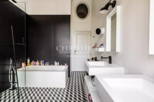 BORDEAUX / TRIANGLE D'OR : Appartement bourgeois 3 chambres et balconnets