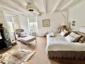 Ravissante maison de village Tourangelle avec 4 chambres, cour et jardin