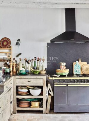 Ravissante maison de village Tourangelle avec 4 chambres, cour et jardin