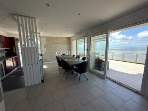 Exceptional Apartment in Meschers with Estuary View and Troglodyte Space