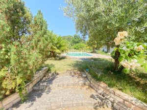 Villa Familiale avec Jardin, Piscine et Plage à Proximité