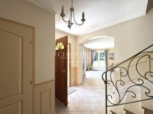 Villa Familiale avec Jardin, Piscine et Plage à Proximité