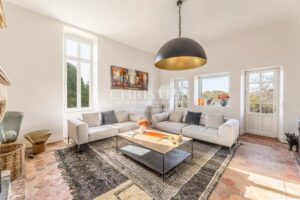 Camblanes - Propriété d'exception au coeur du village - 1,9 hectares