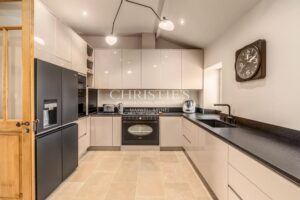 Camblanes - Propriété d'exception au coeur du village - 1,9 hectares