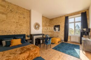 Camblanes - Propriété d'exception au coeur du village - 1,9 hectares