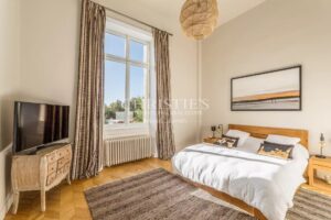 Camblanes - Propriété d'exception au coeur du village - 1,9 hectares