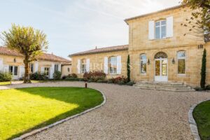 Camblanes - Propriété d'exception au coeur du village - 1,9 hectares