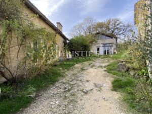 Un hameau authentique et autonome aux portes du Périgord Vert