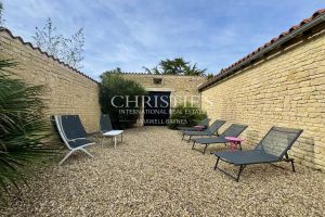 Superbe Logis Charentais du 18ème